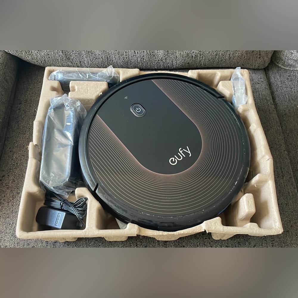 Eufy RoboVac 30C - Wi-Fi Connected